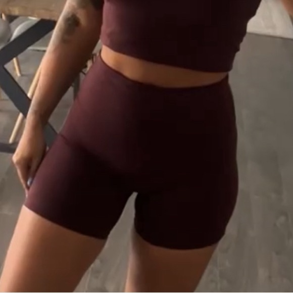 Lululemon Wunder train short - Picture 7 of 7